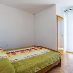 Lovely In Apartment