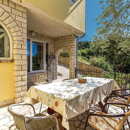 Lovely In With Wifi Supetarska Draga